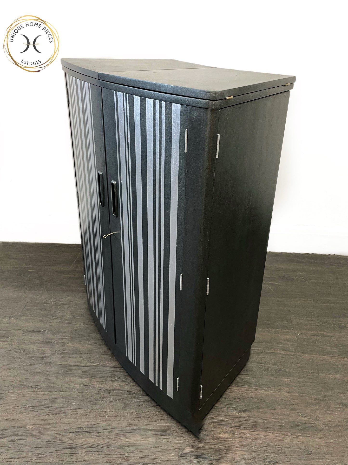 Turnidge Of London MCM Grey/Silver metamorphosis Cocktail Cabinet/Bar