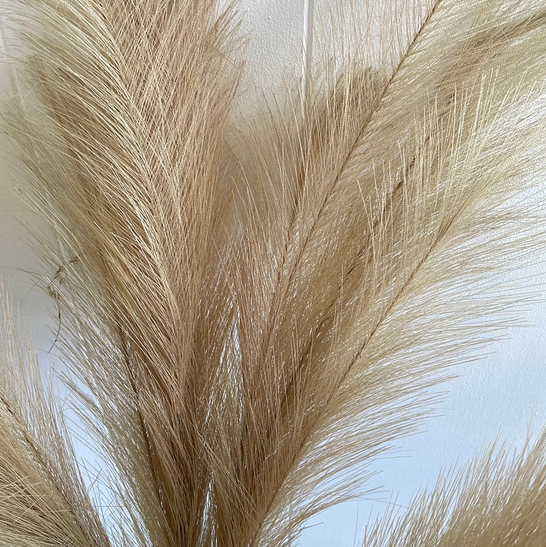 Small Natural colour Faux Pampas Grass Stems - Unique Home Pieces