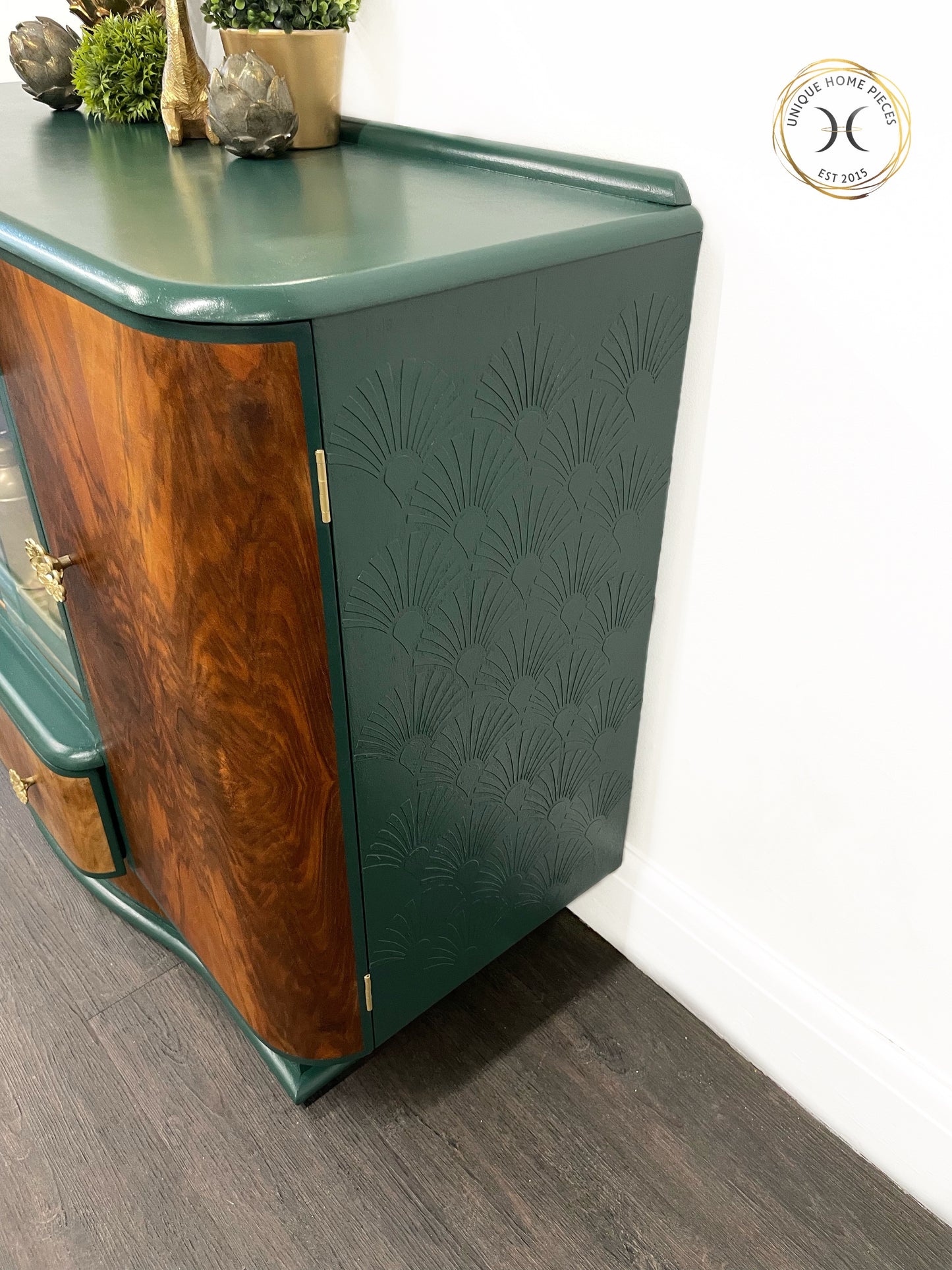 Heron of London Green Walnut Drinks Cabinet/Sideboard