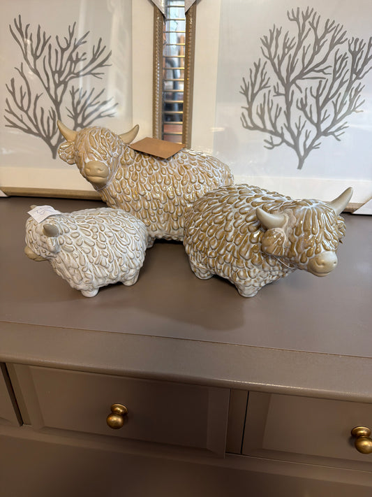 Large Alora Highland Cow - Unique Home Pieces