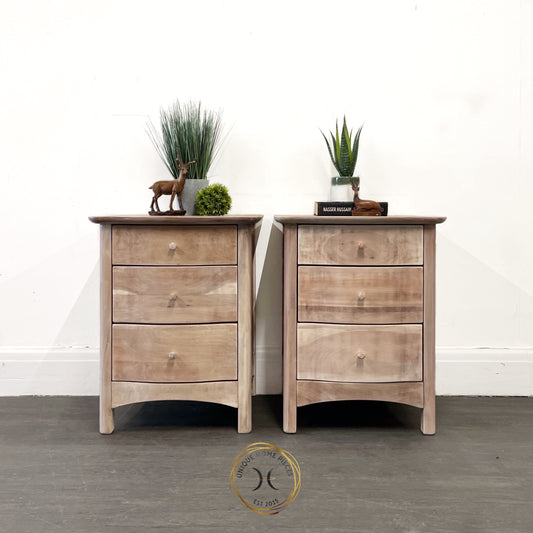Willis and Gambier pair of bedside drawers. Each having three bow fronted spacious drawers for all your necessities with cone shaped knobs in wood and silver effect. Whitewashed finish with clear wax to seal.