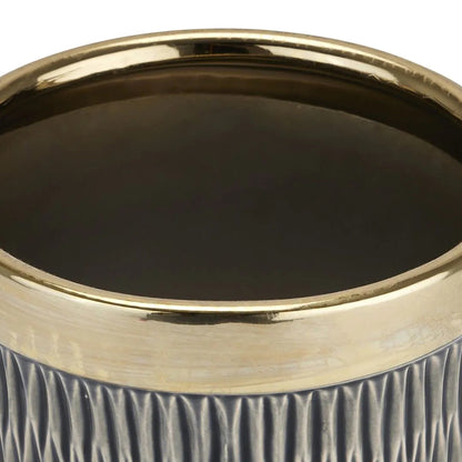 Servile Collection Intaglio Planter