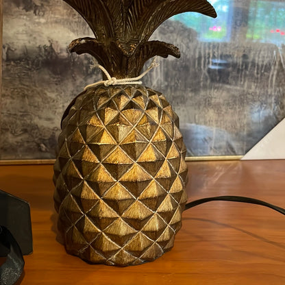 Antique Gold Pineapple Lamp With Natural Linen Shade