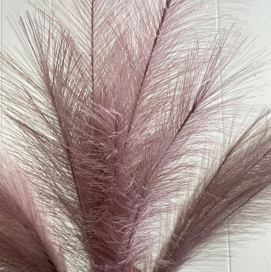 Lilac Small Faux Pampas Grass Stem