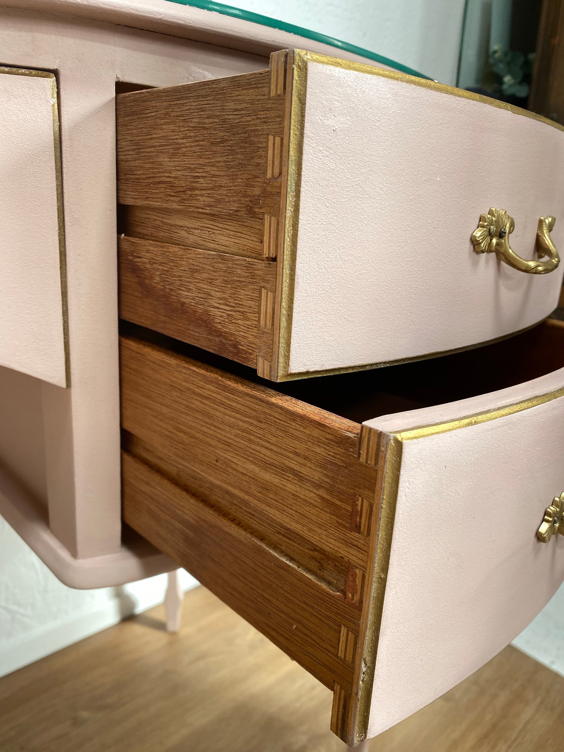 Kidney Shaped Pink Dressing Table With Mirrors & Protection Glass - Unique Home Pieces